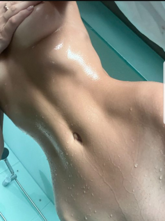 Ciao 👋 come stai 🥰🥰 mi chiamo lori e vivo da poco in Italia e sono felice di conoscerti ❤️😍