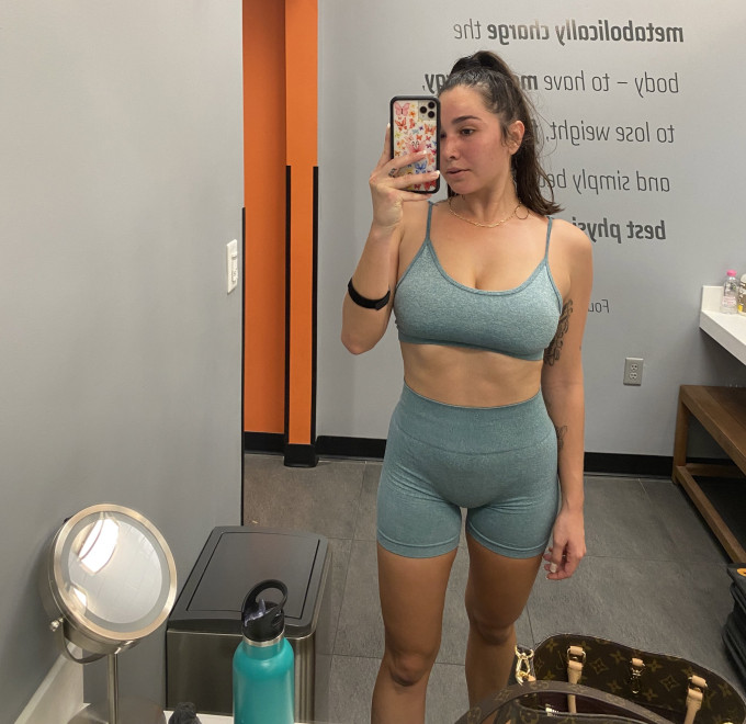 Se sei interessato, ti piacerebbe incontrarmi per trascorrere insieme dei bellissimi momenti di piacere sessuale?