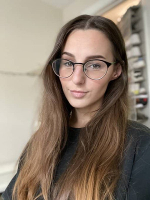Sono disponibile per sesso a pagamento.
