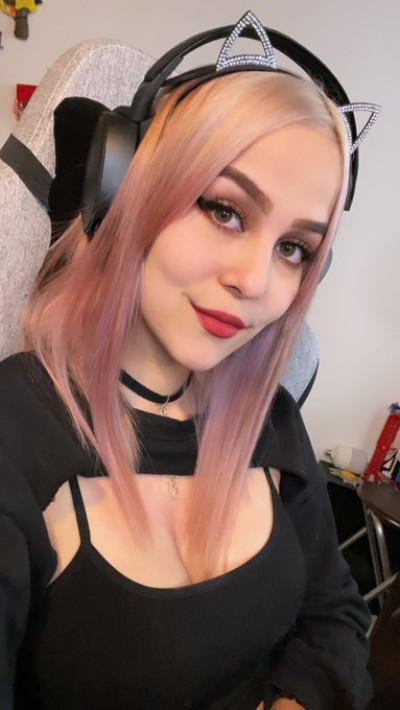 Sono disponibile per incontri sessuali 😘