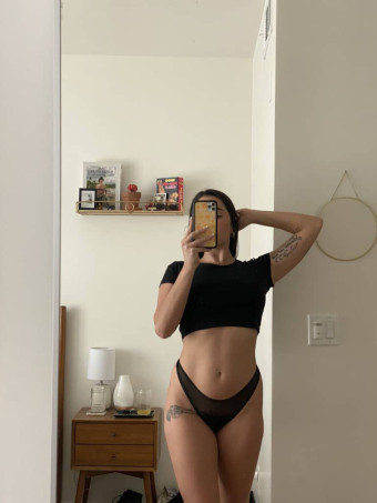 Se sei interessato, ti piacerebbe incontrarmi per trascorrere insieme dei bellissimi momenti di piacere sessuale scrivimi su télégramme @Victoriaricci2