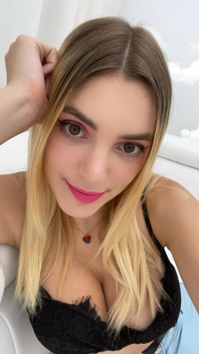 Sono una donna single disponibile per una rapporto sessuale ma è pagamento quindi sei interessato