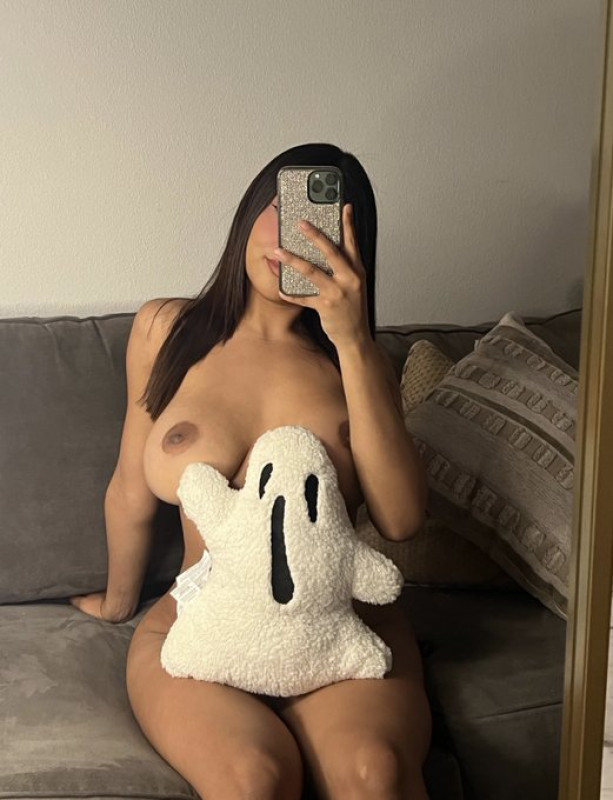 Sono disponibile per gli incontri sessuali