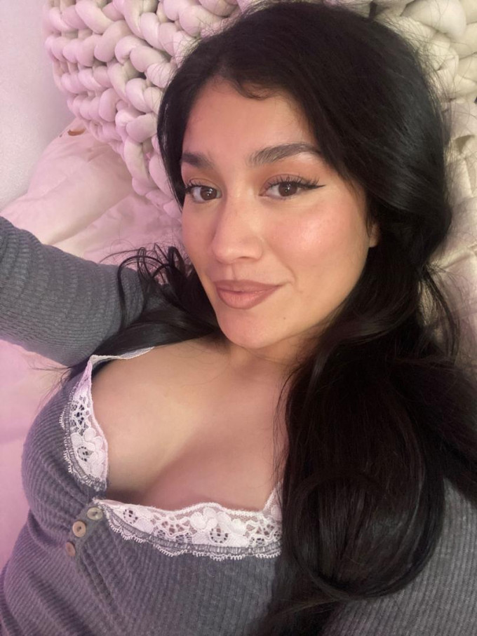 Sono disponibile per incontri Sono disponibile per incontri