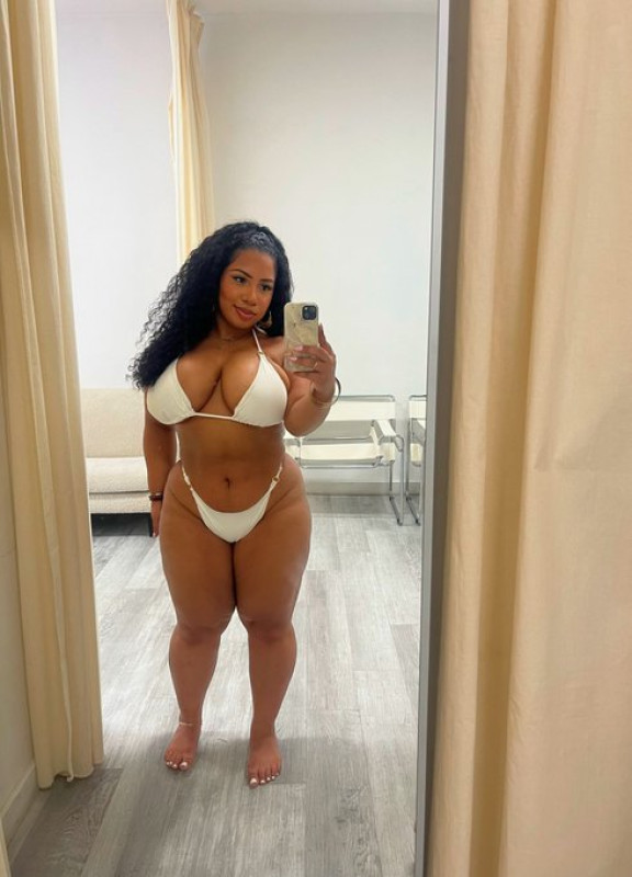 Sono disponibile; scrivimi direttamente su WhatsApp utilizzando il mio numero WhatsApp +22958503830