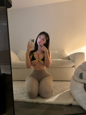 Je suis disponible dès maintenant pour vous, j'attends que vous passiez des moments inoubliables 💦❤️