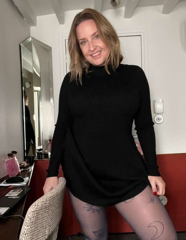 Amore mio, sono disponibile ora per tutti i tuoi piani sessuali booooooooooooooooooooooooooom