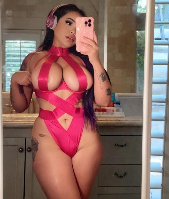 Hosana, una donna calda e provocante per i tuoi desideri Sessuale🇮🇹😍!