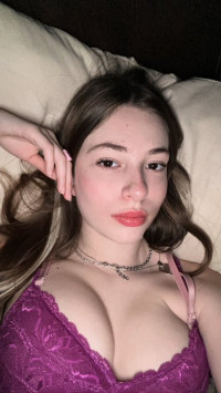 SONO SEMPRE DISPONIBILE 🥰 SONO SEMPRE DISPONIBILE 🥰