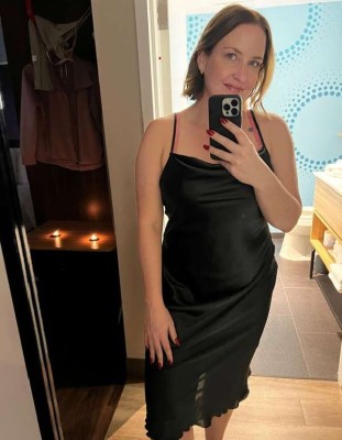 Tesoro, sono disponibile ora per i tuoi indimenticabili desideri sessuali🥰🥰+393501197534
