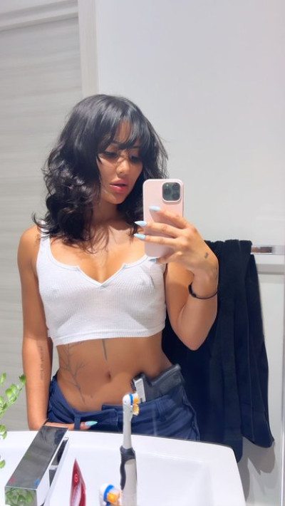 Sono una donna single disponibile per una rapporto sessuale ma è pagamento quindi sei interessato
