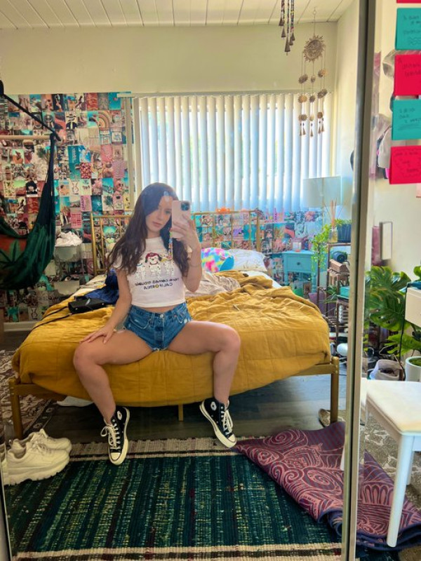 Ciao sono disponibile tutta la notte per momenti eccitanti senza grattacapi😍🍑🍆