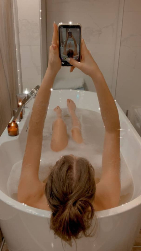 Mi chiamo Simona Lopez🫂, sono molto brava nel sesso👅, scrivimi se sei veramente interessato.  🫛🫛🍐🫑🫀