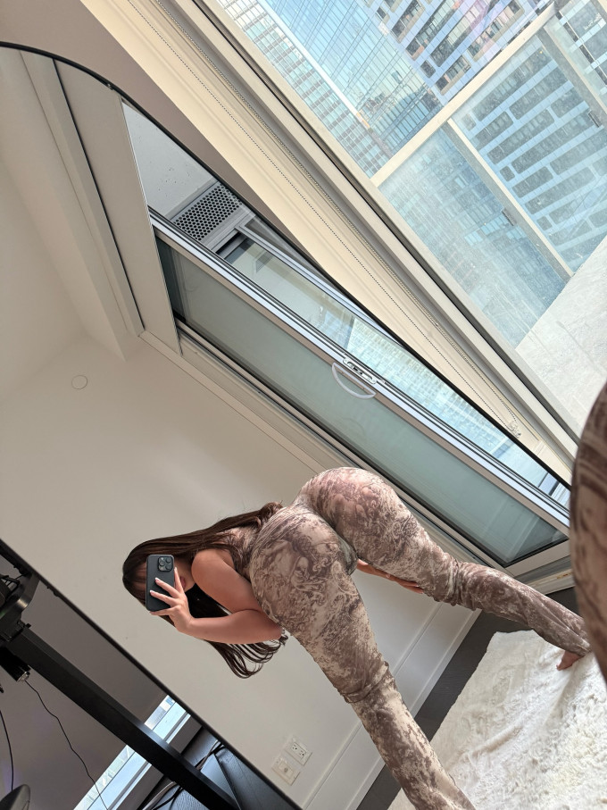 Je suis disponible dès maintenant pour vous, j'attends que vous passiez des moments inoubliables 💦❤️