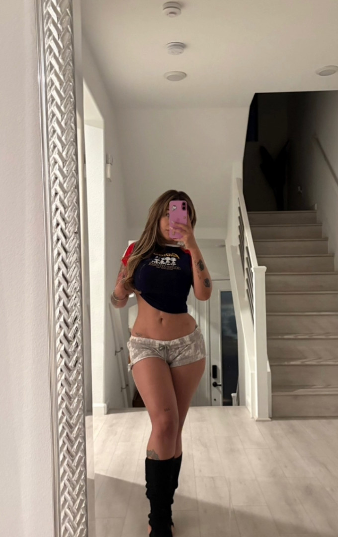 Hosana, una donna calda e provocante per i tuoi desideri Sessuale🇮🇹😍!