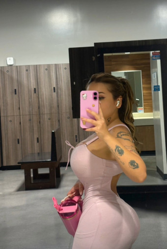 Sono disponibile per un piano sessuale!