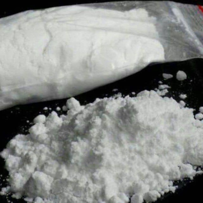 Vendo prodotti come erba, prodotti per cucinare, metanfetamine, viagra, farmaci, lubrificanti, preservativi ecc...