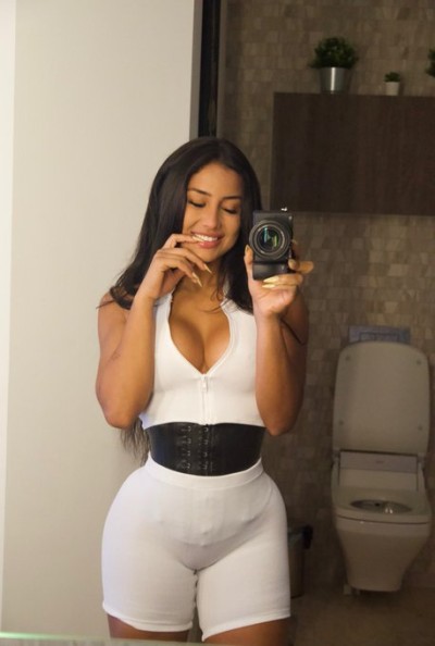 Sono una donna single disponibile per una rapporto sessuale ma è pagamento quindi sei interessato