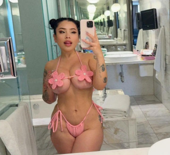 Sono disponibile per un piano sessuale!