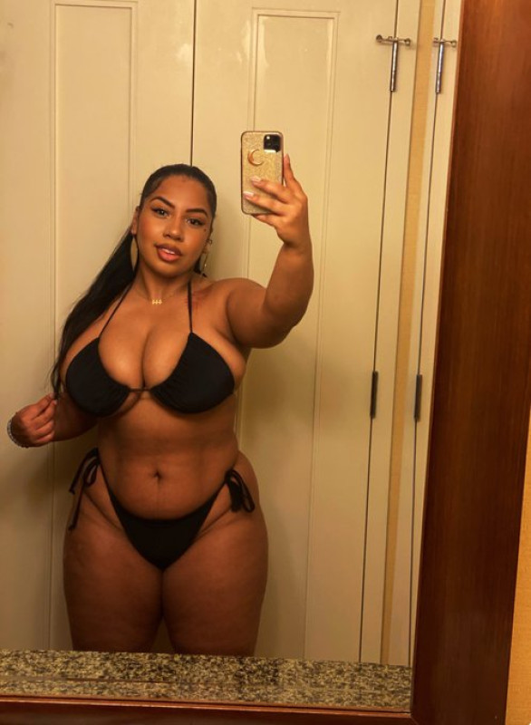 Sono disponibile; scrivimi direttamente su WhatsApp utilizzando il mio numero WhatsApp +22958503830