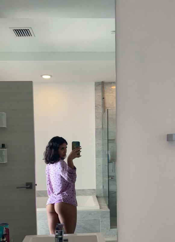 Sono una donna single disponibile per una rapporto sessuale ma è pagamento quindi sei interessato