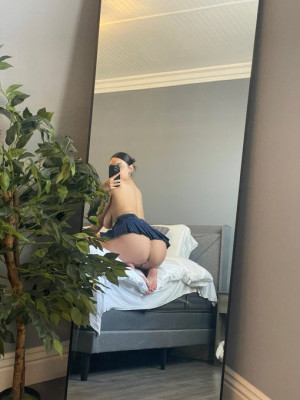 Ciao amore mio sono disponibile per un bell'incontro sesso a pagamento scrivimi in privato su Messenger 🍆🍑