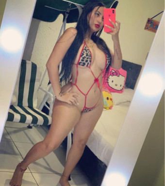 Disponible pour un bon moment de massages 💋 😘 ❤️