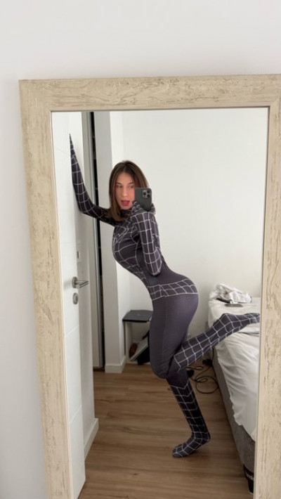 Sono disponibile questa sera Sono disponibile questa sera