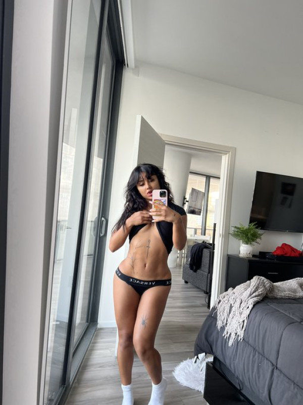 Sono una donna single disponibile per una rapporto sessuale ma è pagamento quindi sei interessato