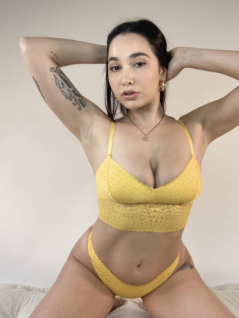 Se sei interessato, ti piacerebbe incontrarmi per trascorrere insieme dei bellissimi momenti di piacere sessuale scrivimi su télégramme @Victoriaricci2