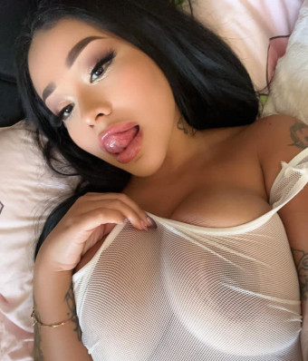 Hosana, una donna calda e provocante per i tuoi desideri Sessuale🇮🇹😍!