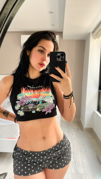 Sono disponibile per incontri Sono disponibile per incontri