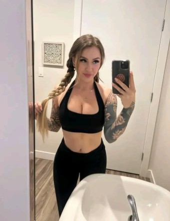 Sono disponibile per incontri sensuali, scrivimi in privato