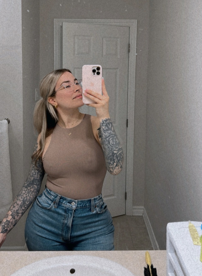 Sono disponibile per il piano Sensuale, scrivimi in privato