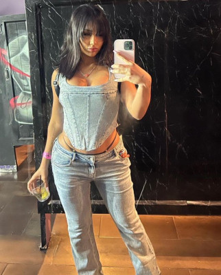 Sono una donna single disponibile per una rapporto sessuale ma è pagamento quindi sei interessato