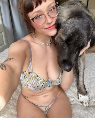 Ciao amori miei, sono disponibile per un bel momento di relax e piacere.