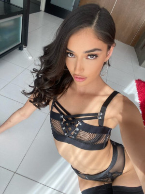 Ciao amore mio🥰, godiamoci insieme un bel momento di piacere🔥👅, vieni a goderti tutto il mio corpo, il mio grande culo🔥🔥 e il mio Anche io ho il mio  grand..https://t.me/Clotilde67