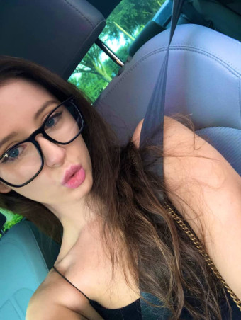 Ciao sono disponibile tutta la notte per momenti eccitanti senza grattacapi😍🍑🍆