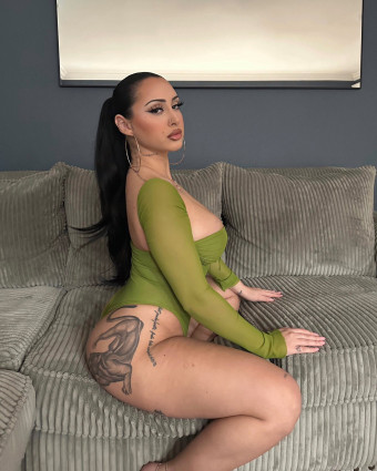 Sono disponibile per progetti sensuali, scrivimi