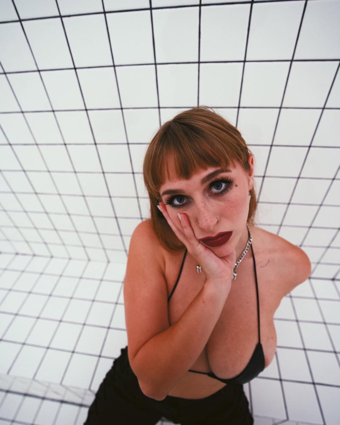 Ciao 👋 come stai ❤️❤️ mi chiamo belamia renata e vivo da poco in Italia e sono felice di conoscerti ❤️❤️❤️