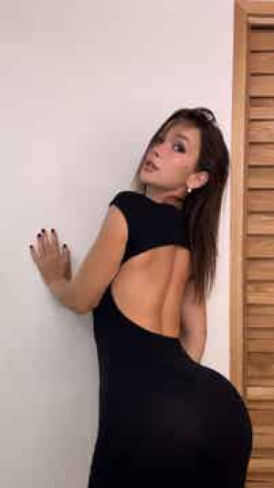 Sono disponibile ora per sesso tabù 🥰