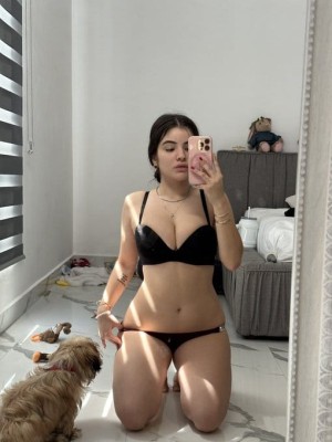 Sono disponibile per un incontro sessuale