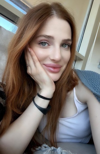 Je suis une escorte disponible pour tout vos plans cul intéressé écrivez moi par whatsapp ou télégramme