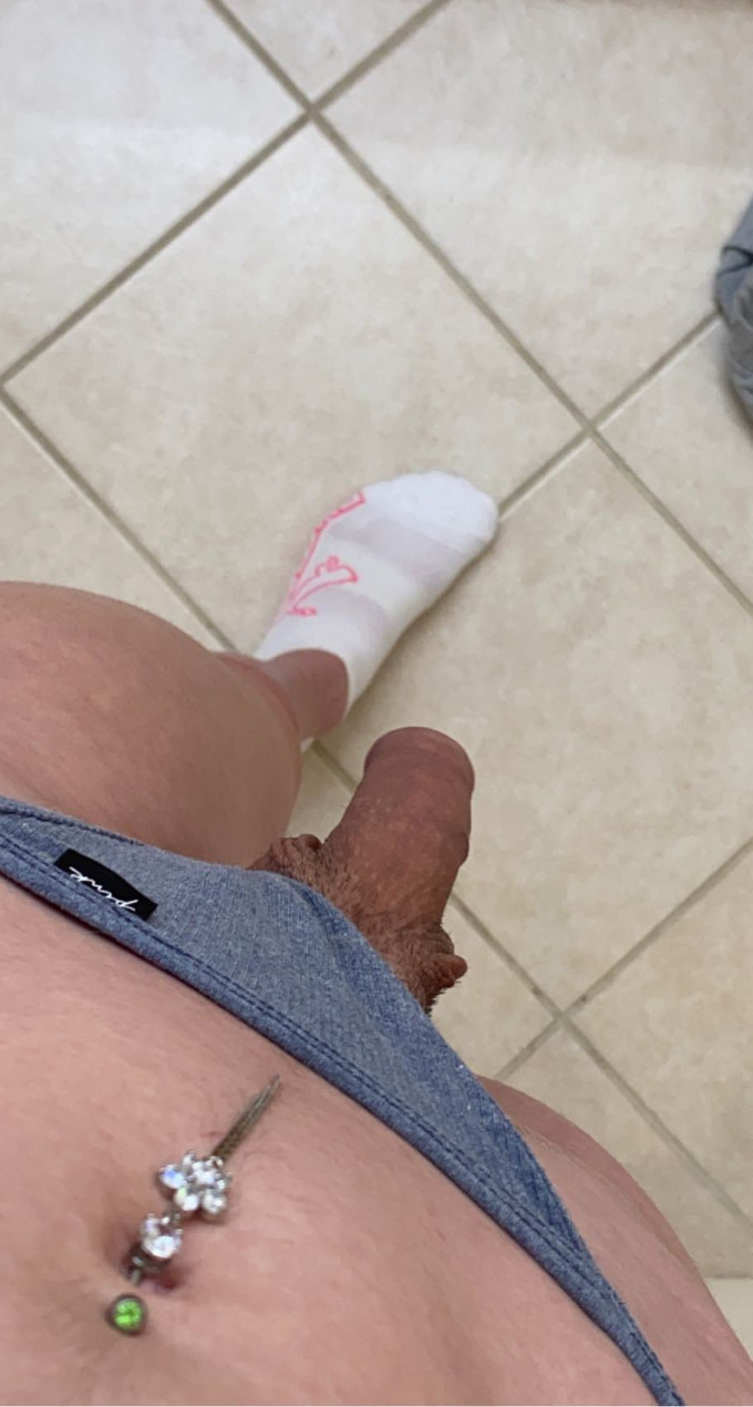 transgender disponibile per incontri privati ​​maliziosi