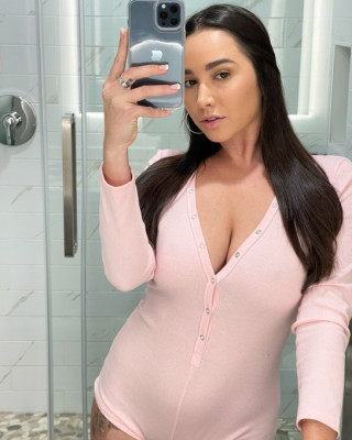 🥰❤️✅Je m'appelle lena ✅ et je suis très douée pour le sexe. Je fais ce que tu veux 💋. Écris-moi si tu es vraiment intéressée et disponible.
