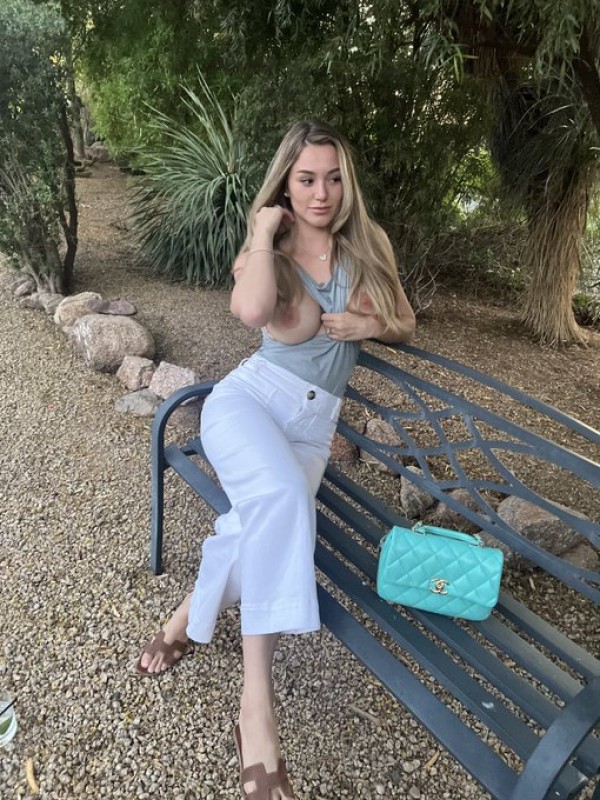 Sono una escort se sei interessato scrivimi ❤️💘